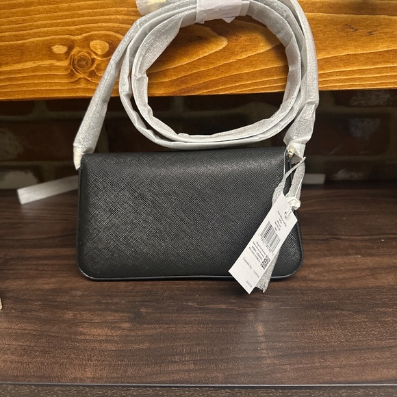 Kate spade REEGAN black NWT crossbody with gold hardware - Picture 3 of 4